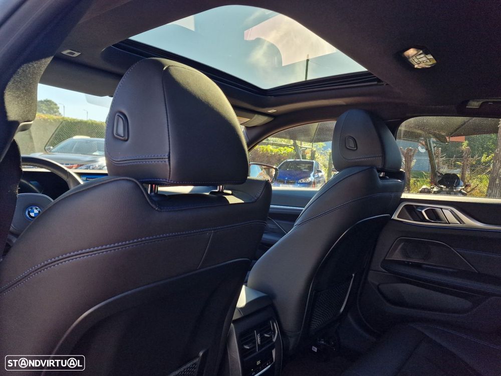 BMW i4 eDrive35 Desportiva M - 22