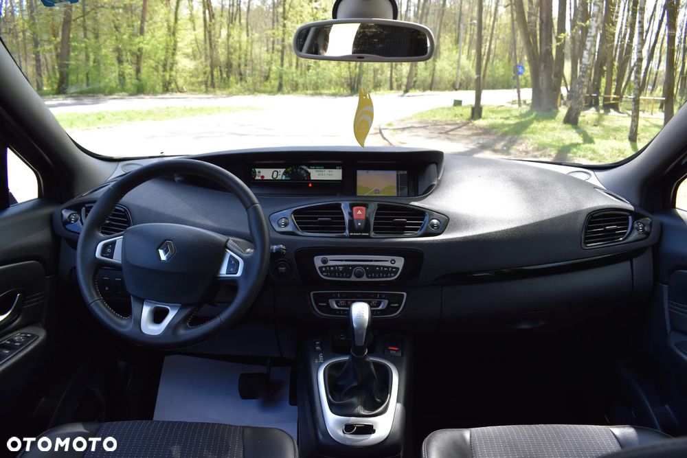 Renault Grand Scenic 2.0 16V 140 CVT Bose Edition - 29