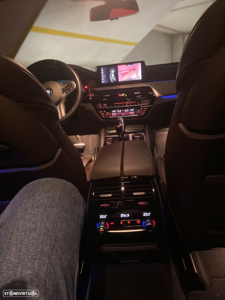 BMW 630 Gran Turismo d Pack M - 25