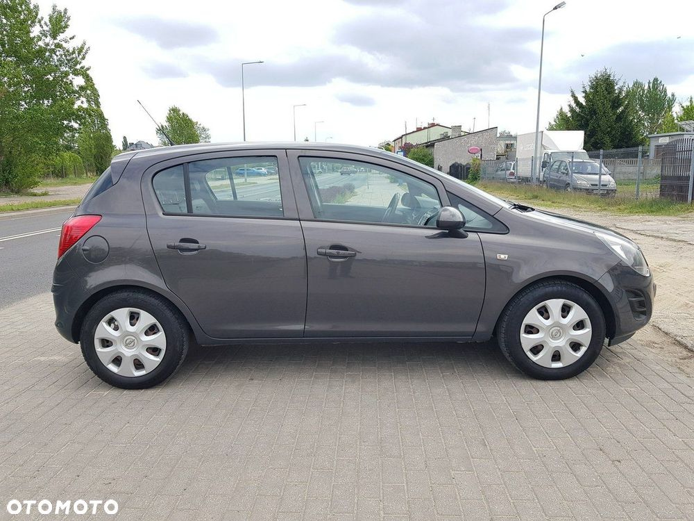 Opel Corsa - 4
