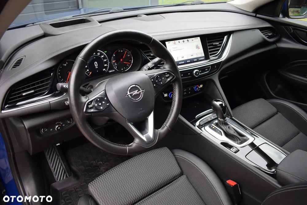 Opel Insignia - 23