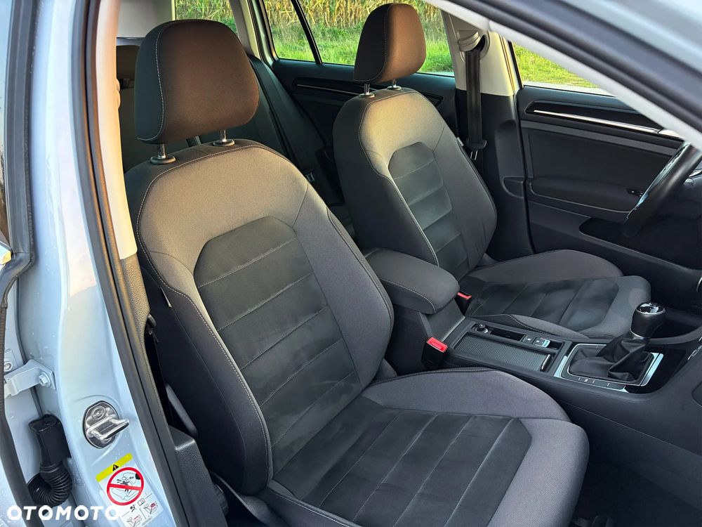 Volkswagen Golf 1.5 TSI BMT Evo Highline - 23