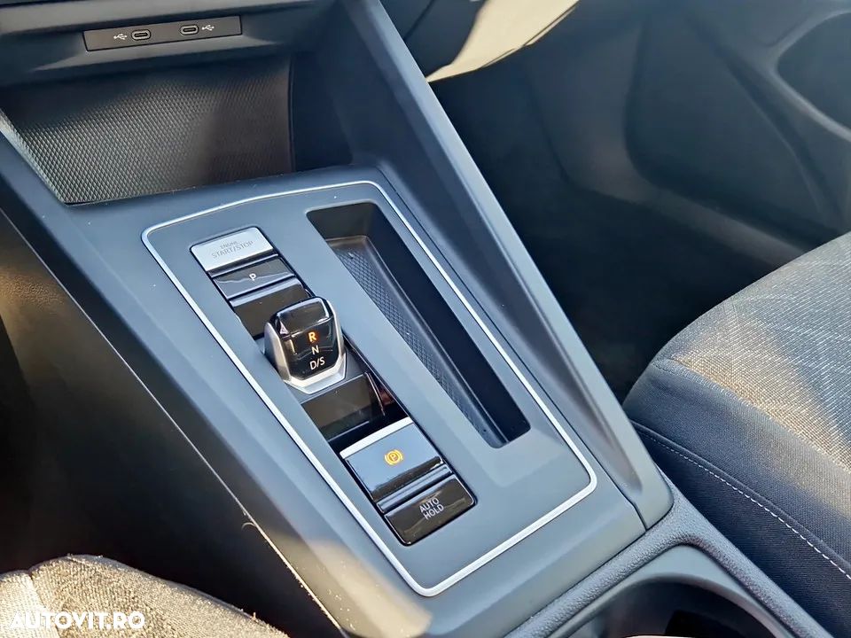 Volkswagen Golf 1.5 eTSI ACT DSG MHEV Life - 17