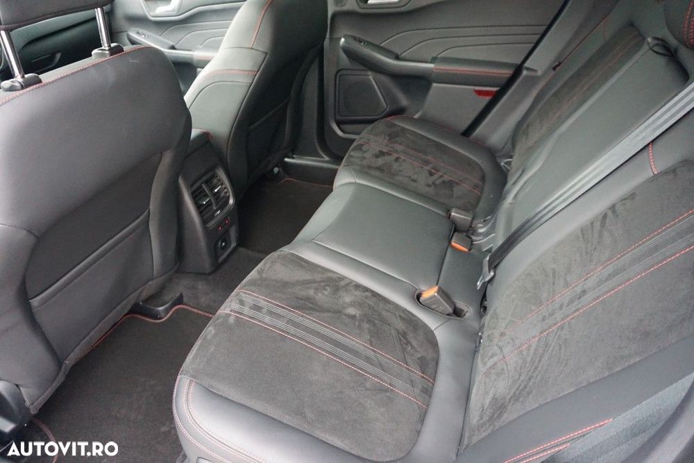 Ford Kuga 2.5 Duratec FWD PHEV ST-Line X - 19