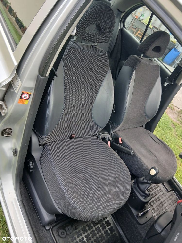 Nissan Micra - 11