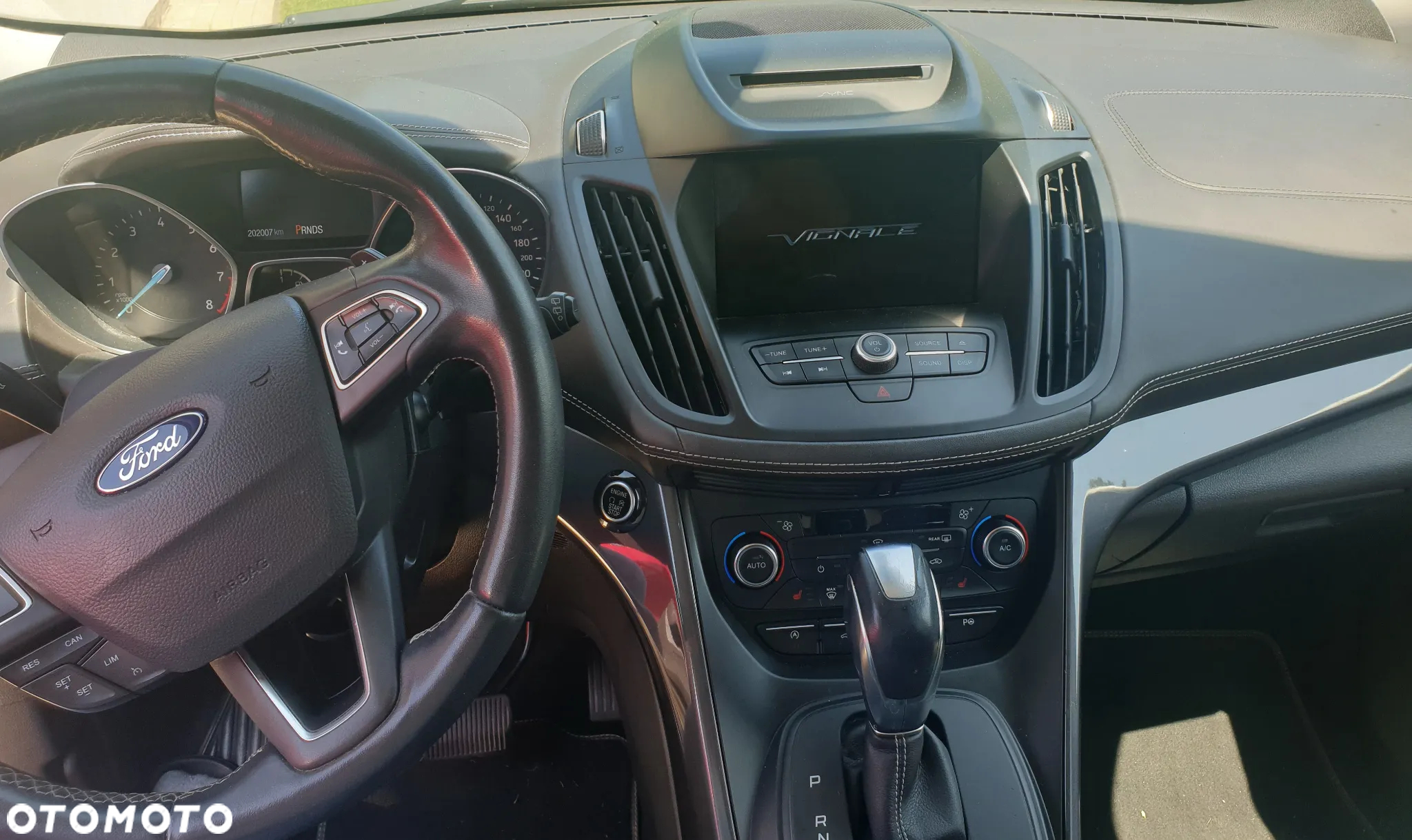 Ford Kuga 1.5 EcoBoost 2x4 Vignale - 8