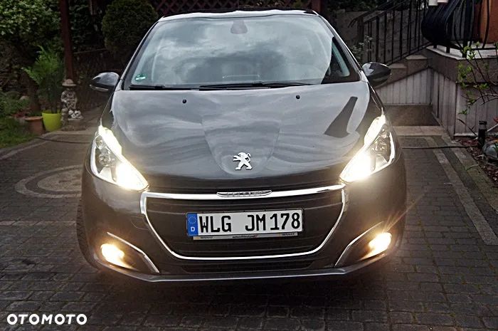 Peugeot 208 1.2 PureTech Allure - 2