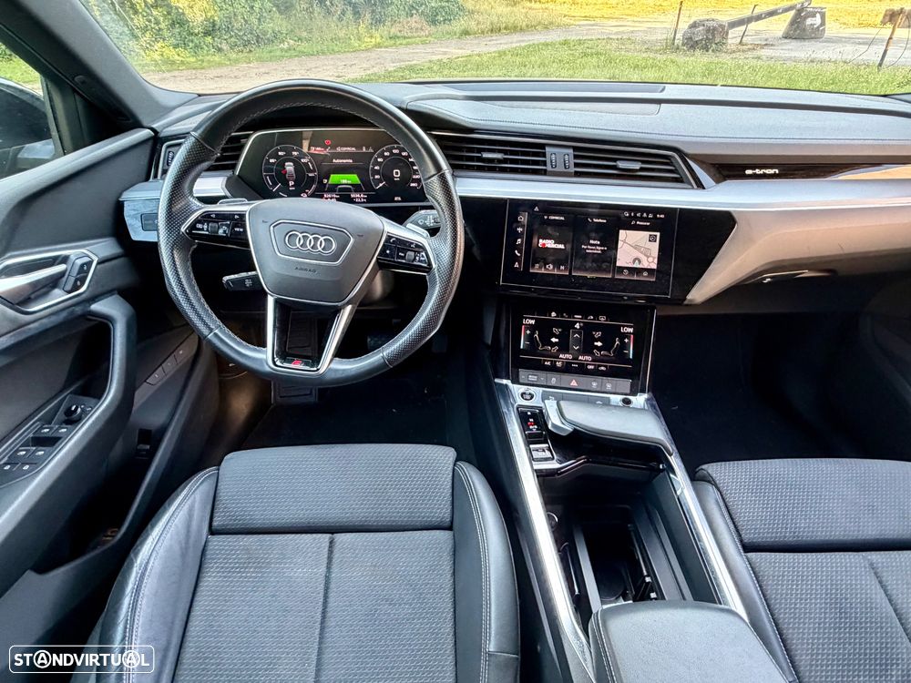 Audi e-tron 55 quattro S line - 37