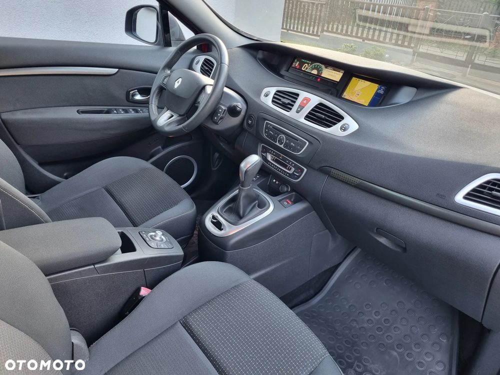 Renault Scenic 2.0 16V 140 CVT Dynamique - 6