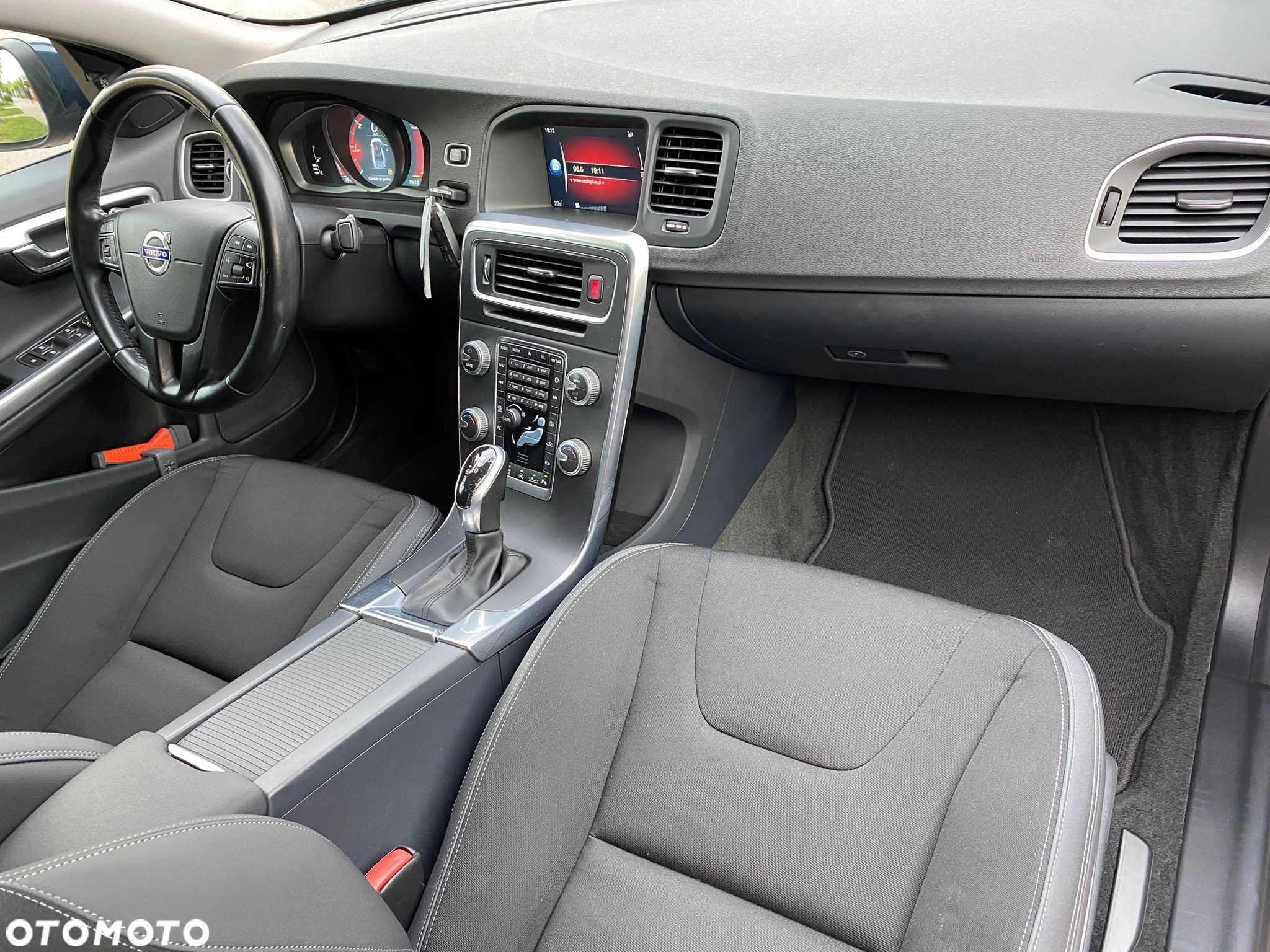 Volvo S60 D4 Drive-E Kinetic - 17