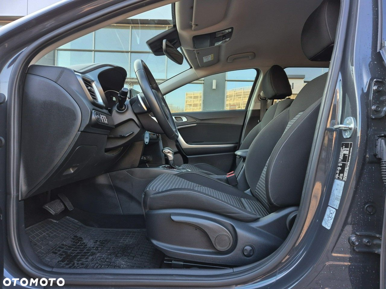 Kia Ceed 1.5 T-GDI M DCT - 14