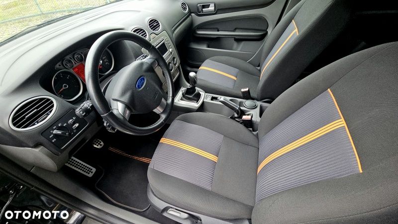 Ford Focus 1.6 16V Black Magic - 18