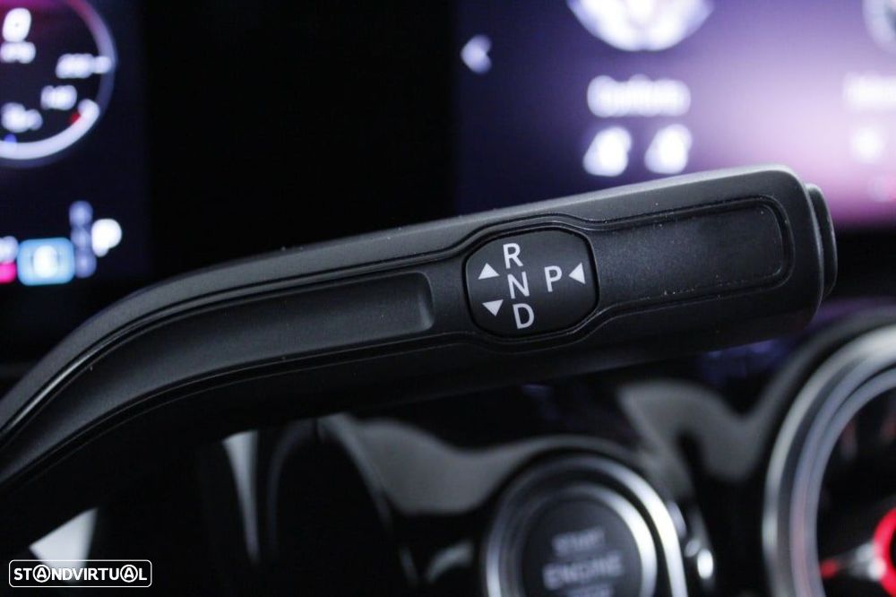Mercedes-Benz GLA 180 d AMG Line - 27