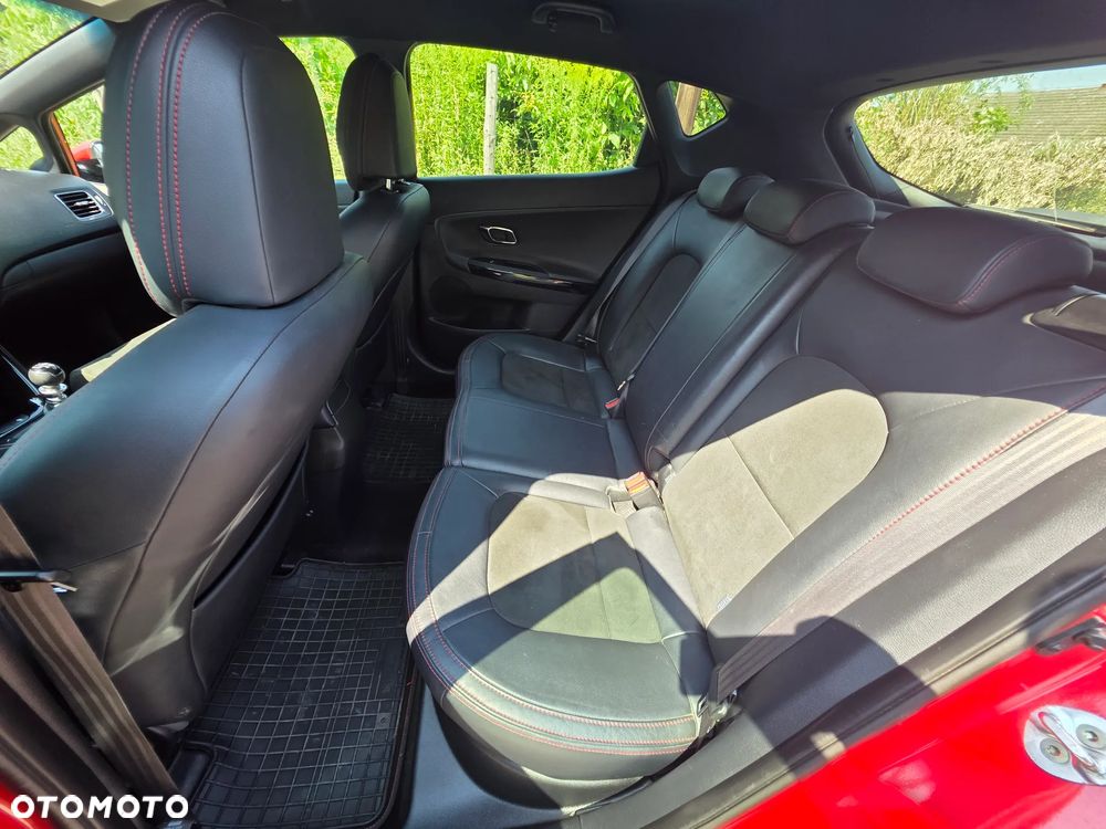Kia Ceed - 15