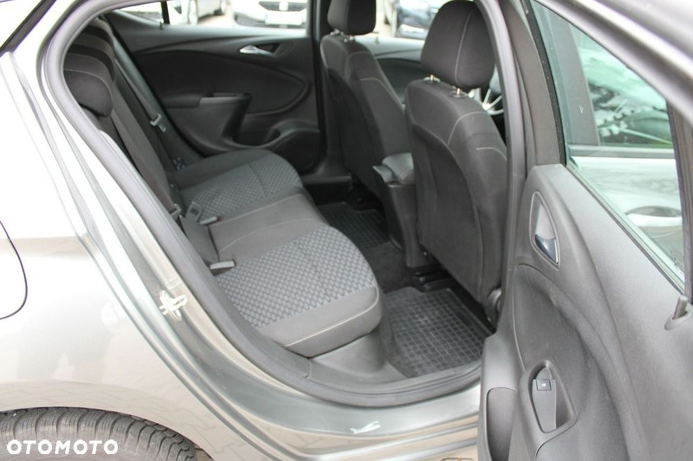 Opel Astra 1.6 CDTI Enjoy S&S - 33
