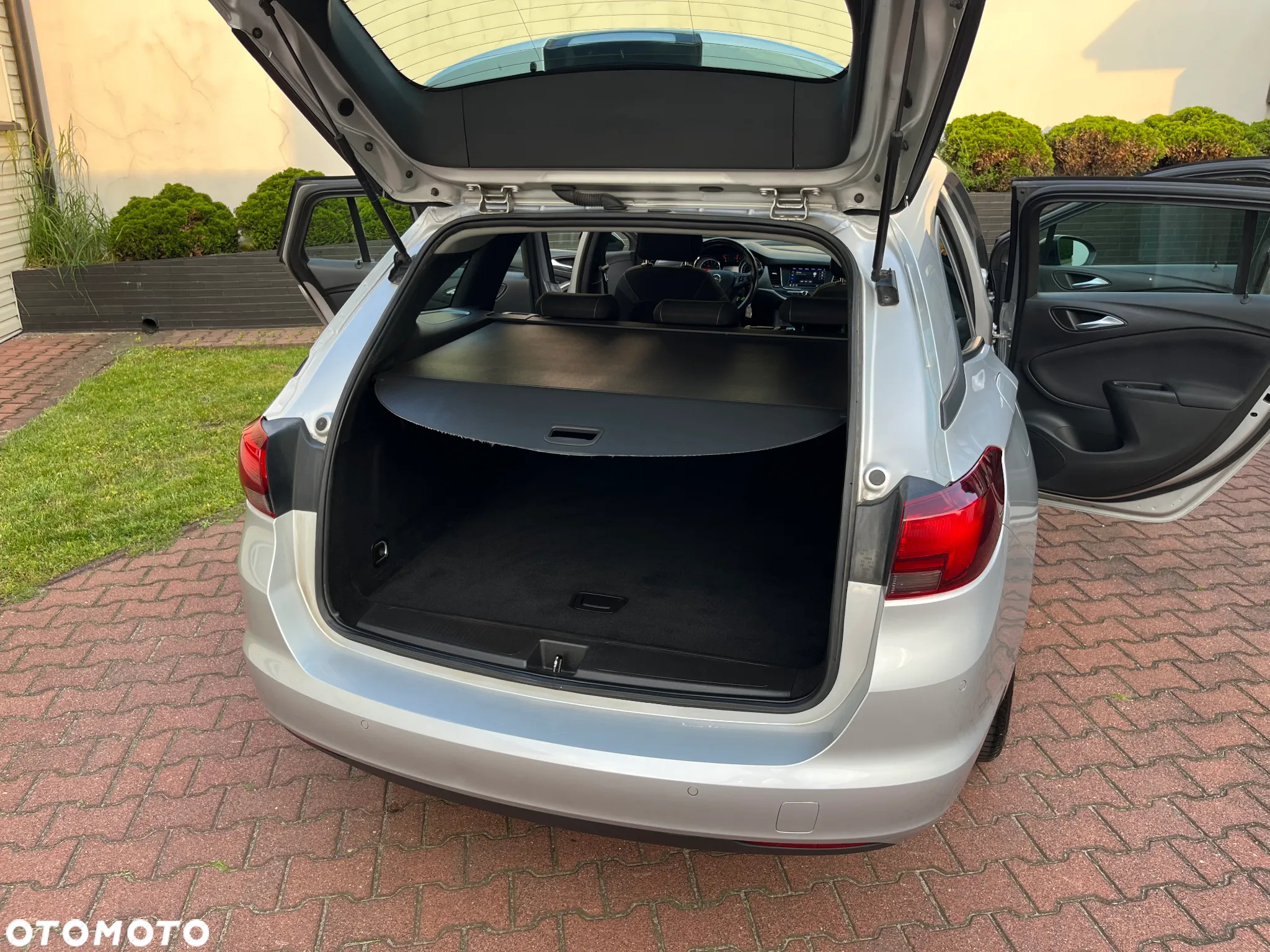 Opel Astra V 1.2 T Edition S&S - 22
