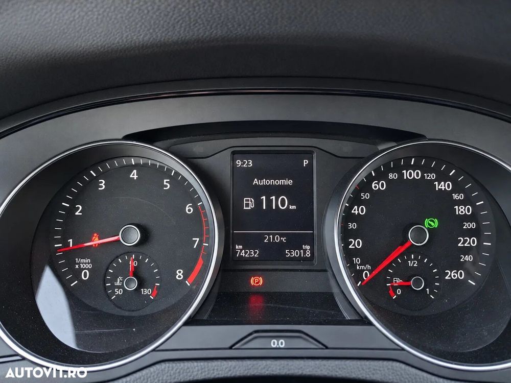 Volkswagen Passat - 7