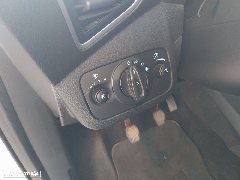 Ford Kuga 2.0 TDCi Titanium - 5
