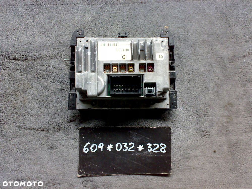 dodge durango 2014 - wyświetlacz radio panel idealny harman navi monitor - 2