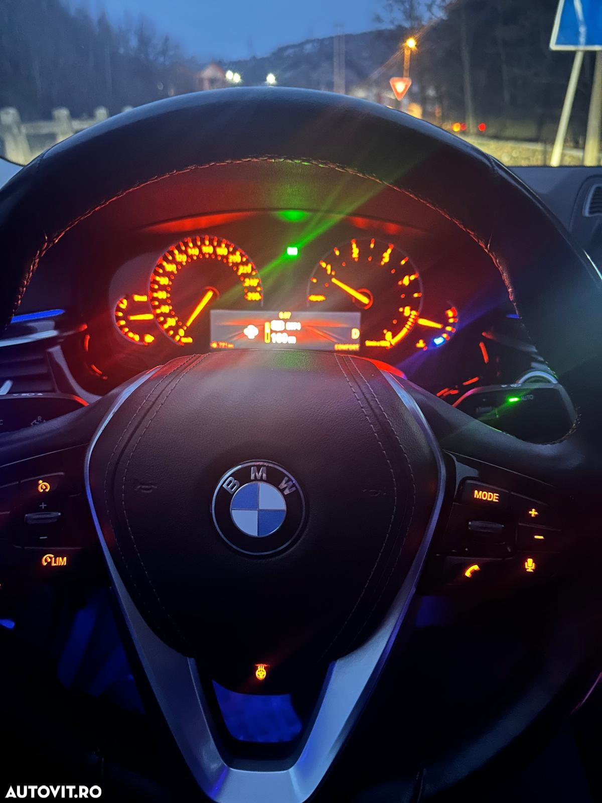 BMW Seria 5 520d AT - 12
