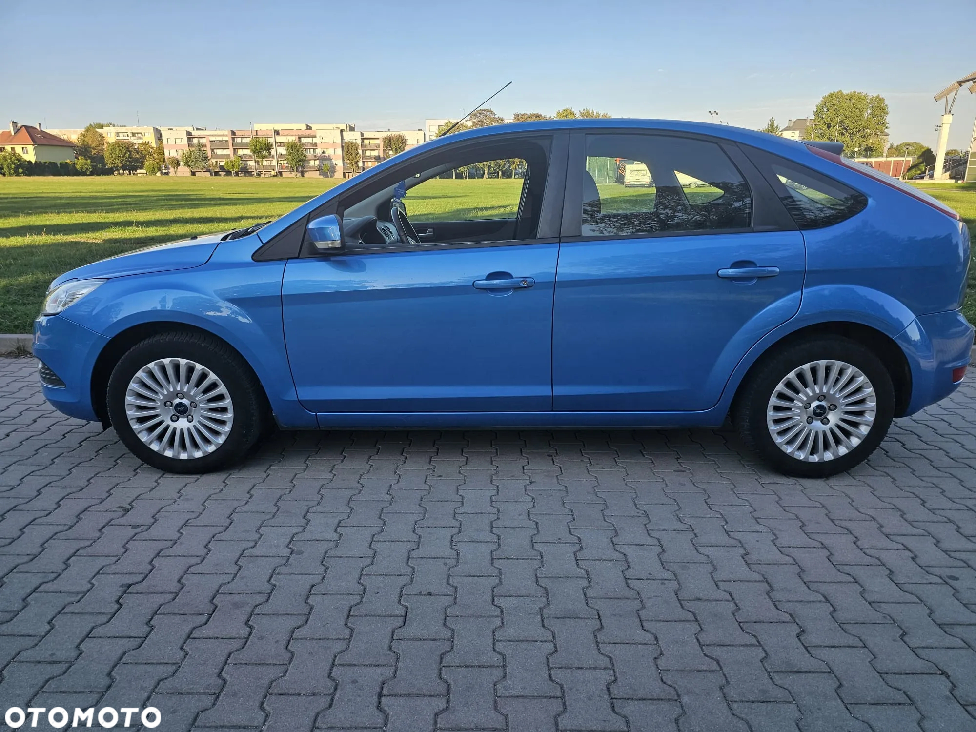 Ford Focus 1.6 16V Ambiente - 7