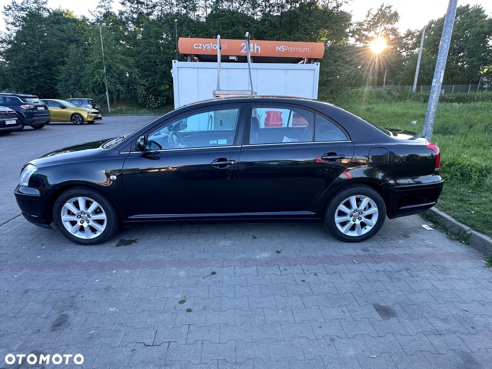 Toyota Avensis 1.8 VVT-i Sol - 5