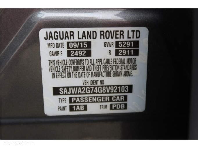 Jaguar XJ 3.0 T LWB AWD Portfolio - 10