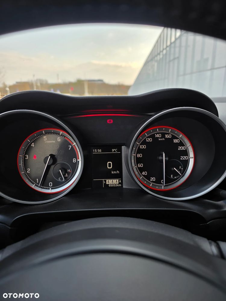 Suzuki Swift 1.2 Dualjet SHVS Premium - 5