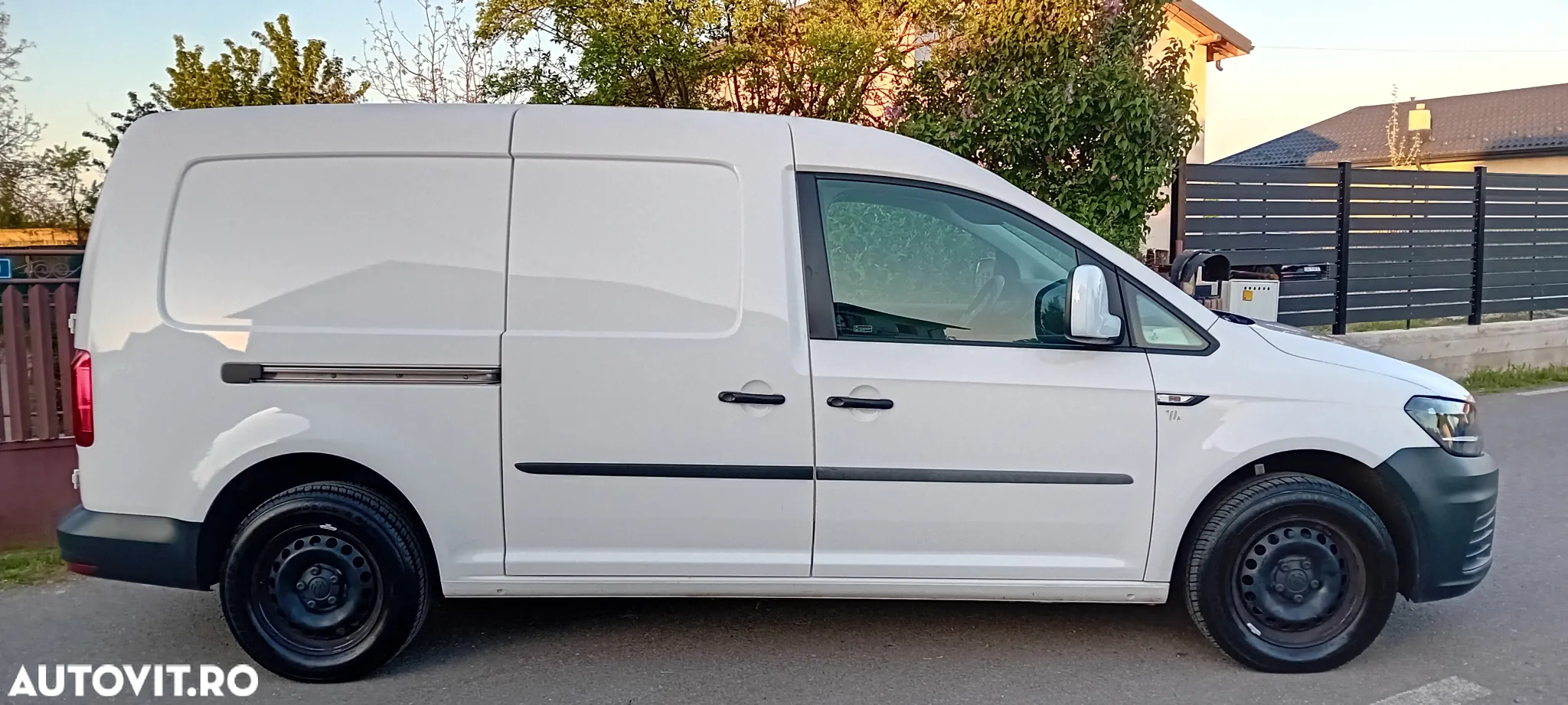 Volkswagen Caddy 2.0 TDI - 2