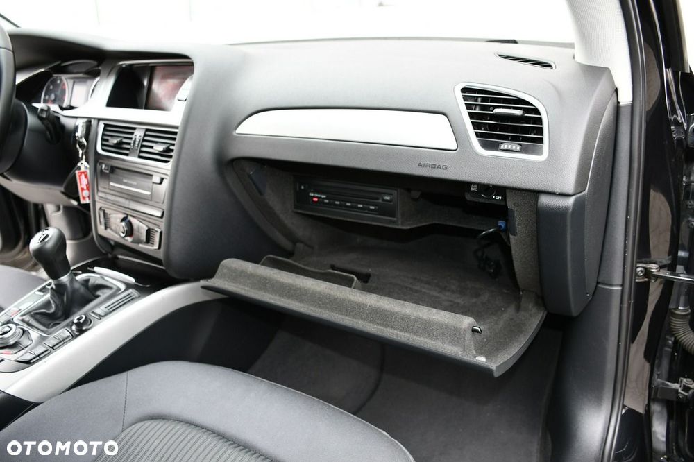 Audi A4 Avant 2.0 TDI - 24