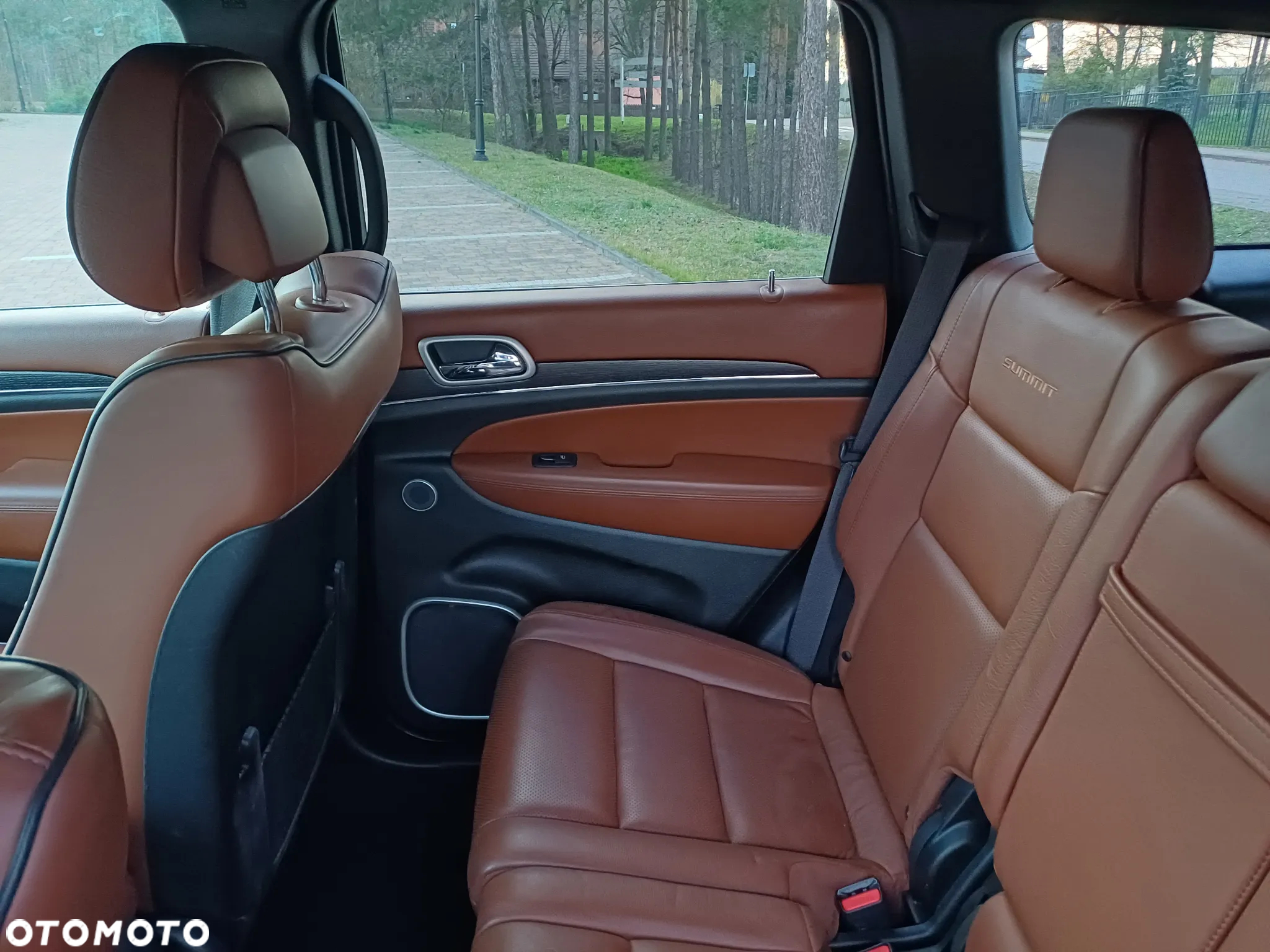 Jeep Grand Cherokee 5.7 V8 HEMI Summit - 17