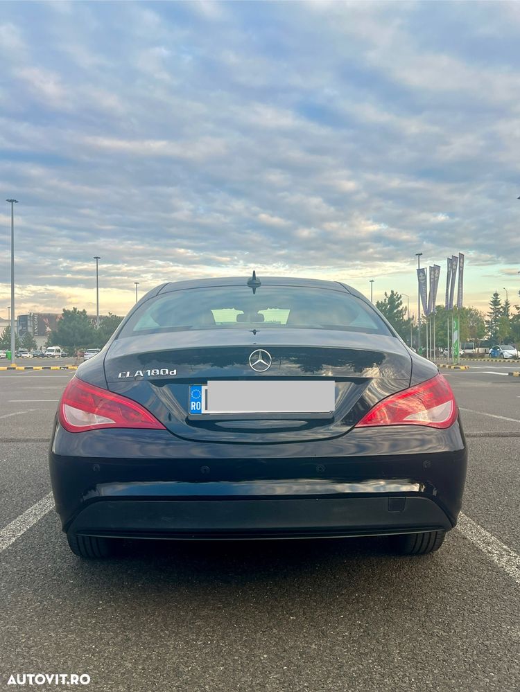 Mercedes-Benz CLA 180 - 8