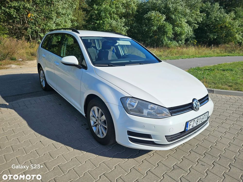 Volkswagen Golf - 1
