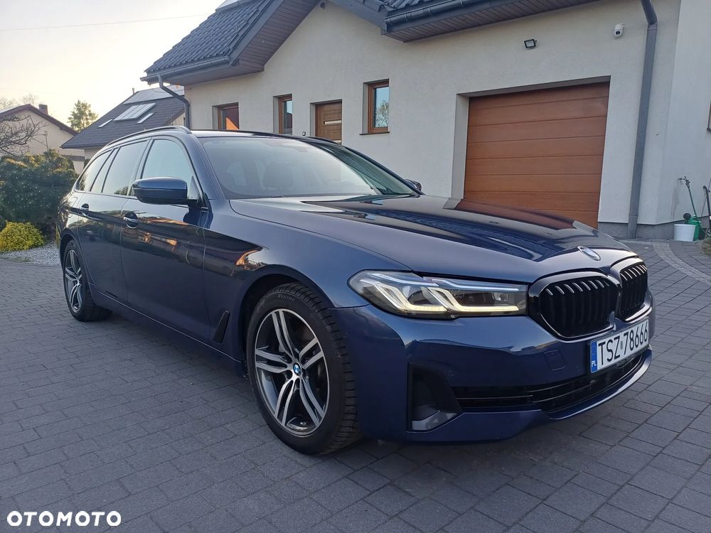 BMW Seria 5 520d M Sport Edition - 10