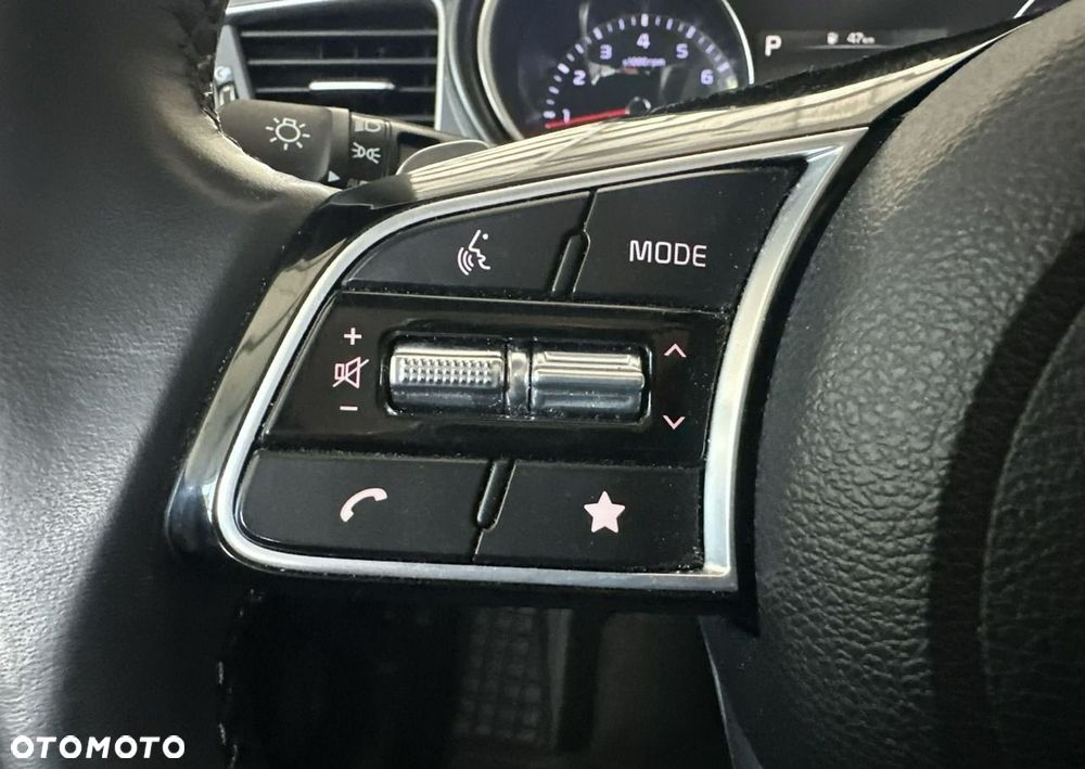 Kia Ceed - 16