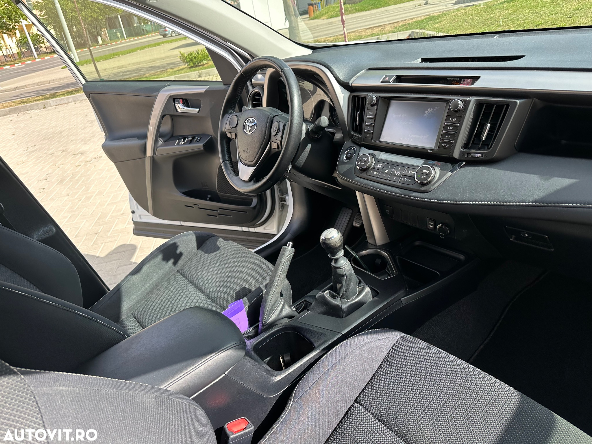 Toyota RAV4 - 7