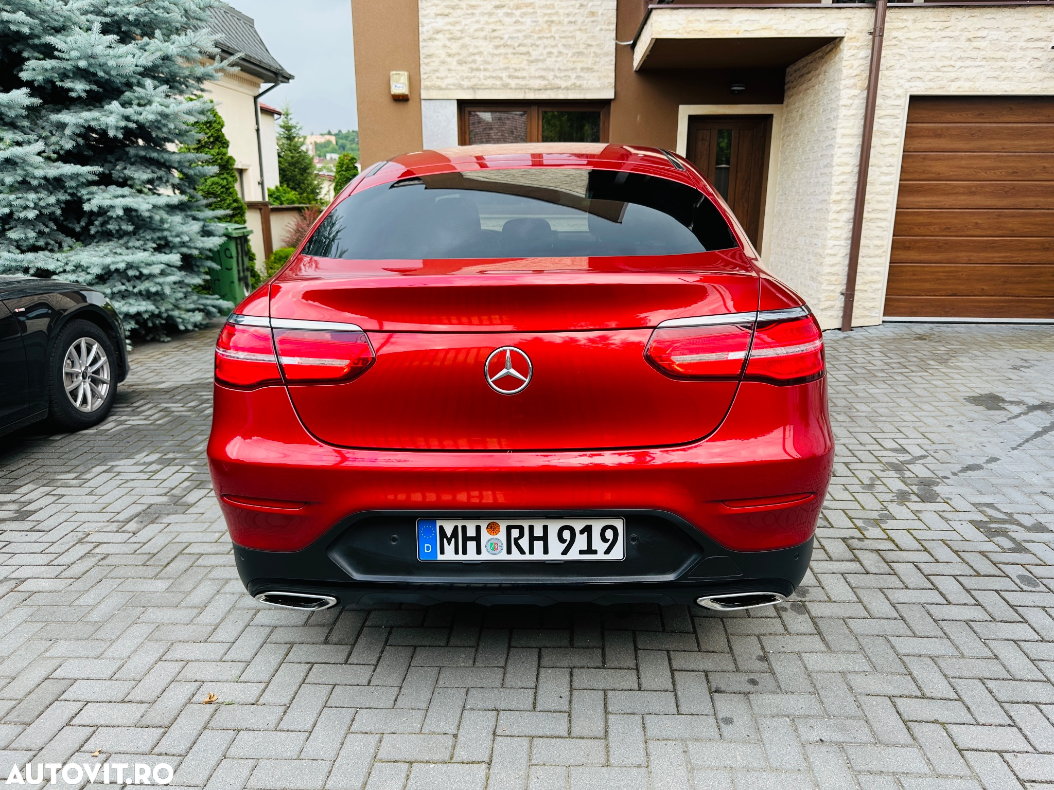 Mercedes-Benz GLC Coupe 250 4Matic 9G-TRONIC AMG Line - 6