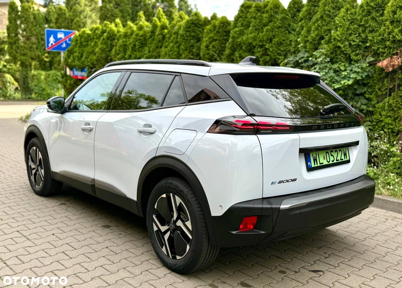 Peugeot 2008 e-2008 54kWh Allure - 3