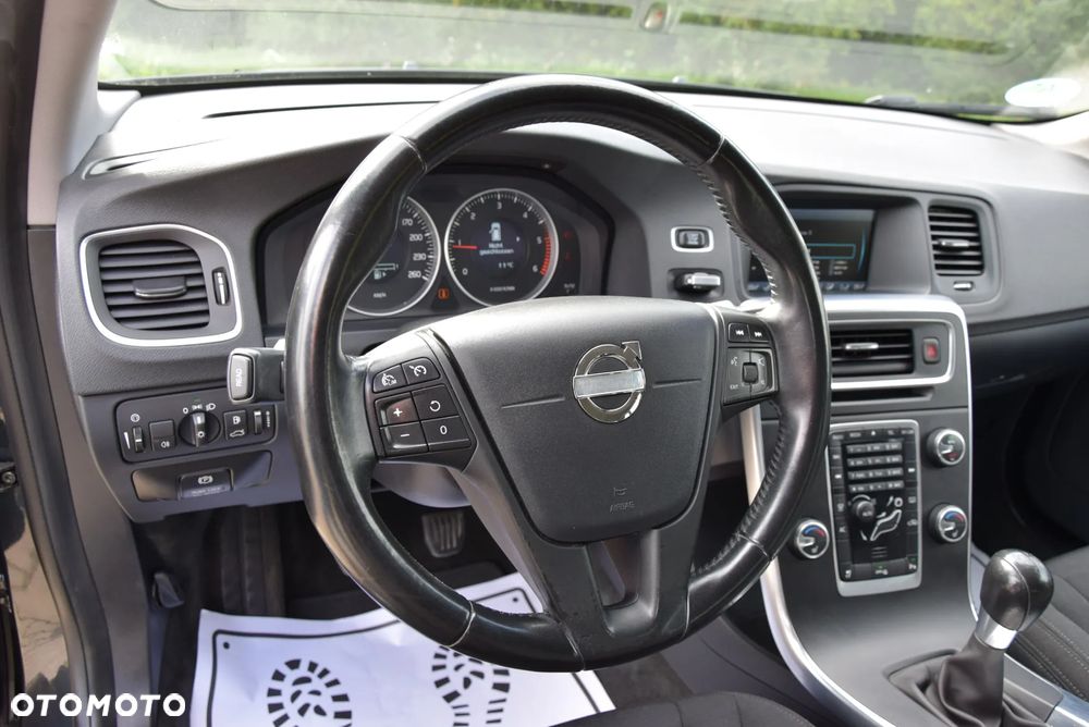Volvo V60 D2 Edition - 21