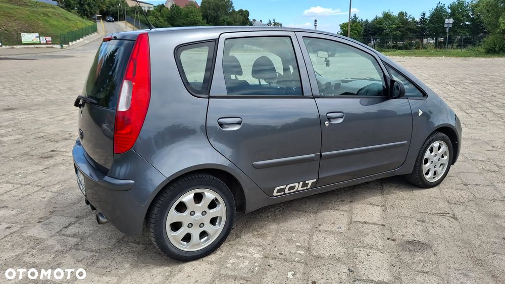 Mitsubishi Colt - 3
