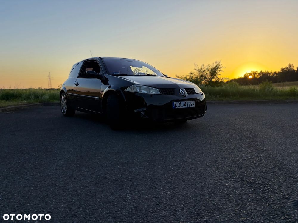 Renault Megane 2.0 Sport - 4
