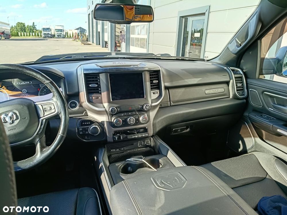 RAM 1500 Crew Cab Laramie - 17