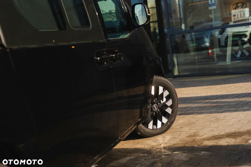 Hyundai Staria 1.6 T-GDI HEV Luxury - 20