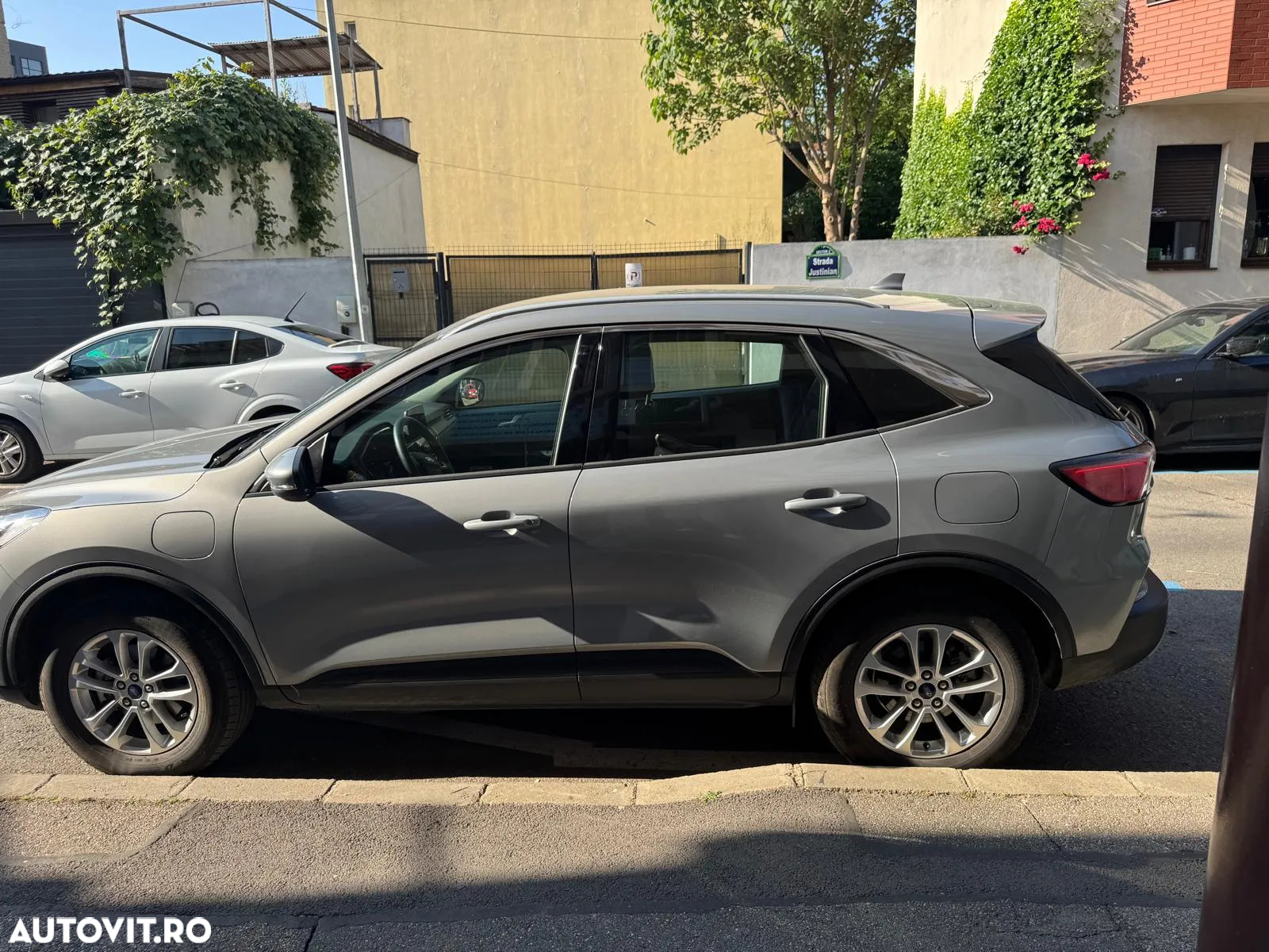 Ford Kuga 2.5 Duratec PHEV Titanium X - 2