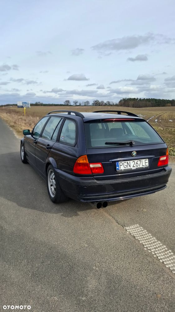BMW Seria 3 318i - 2