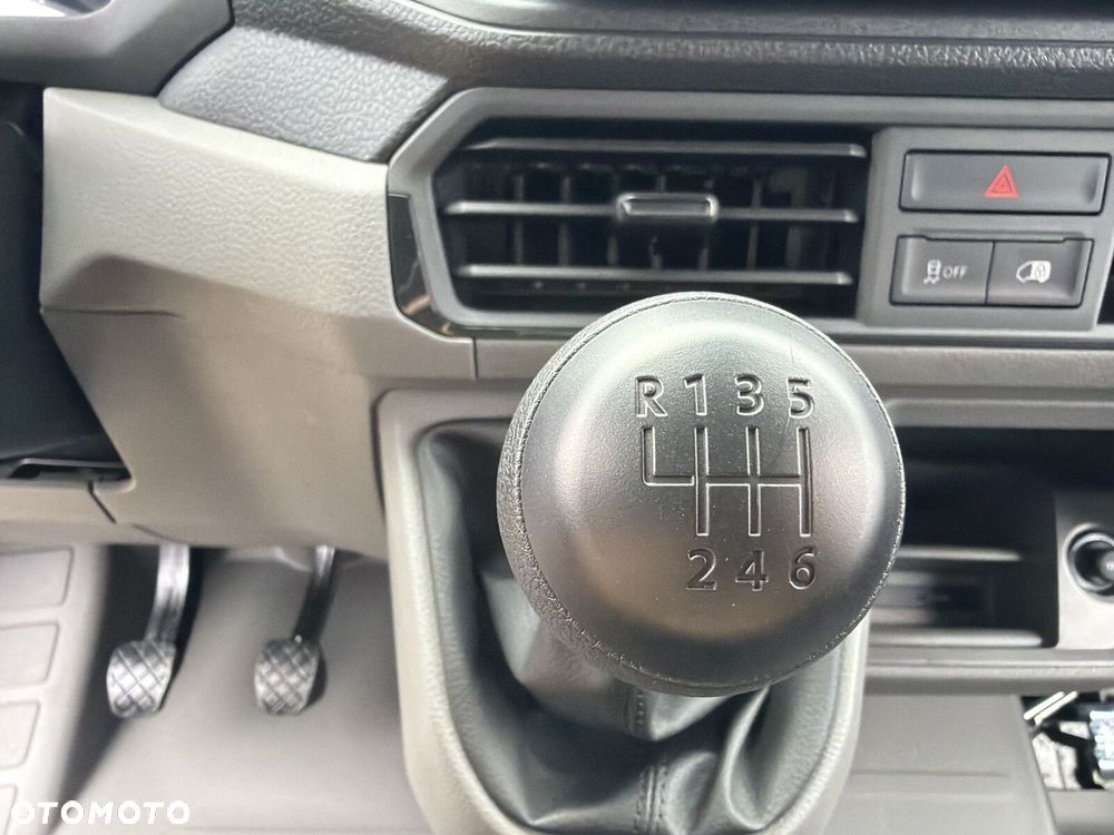 Volkswagen Crafter L3 wysoki dach, 2,0 TDI 177KM, przedni, 6-bieg manualna - 16
