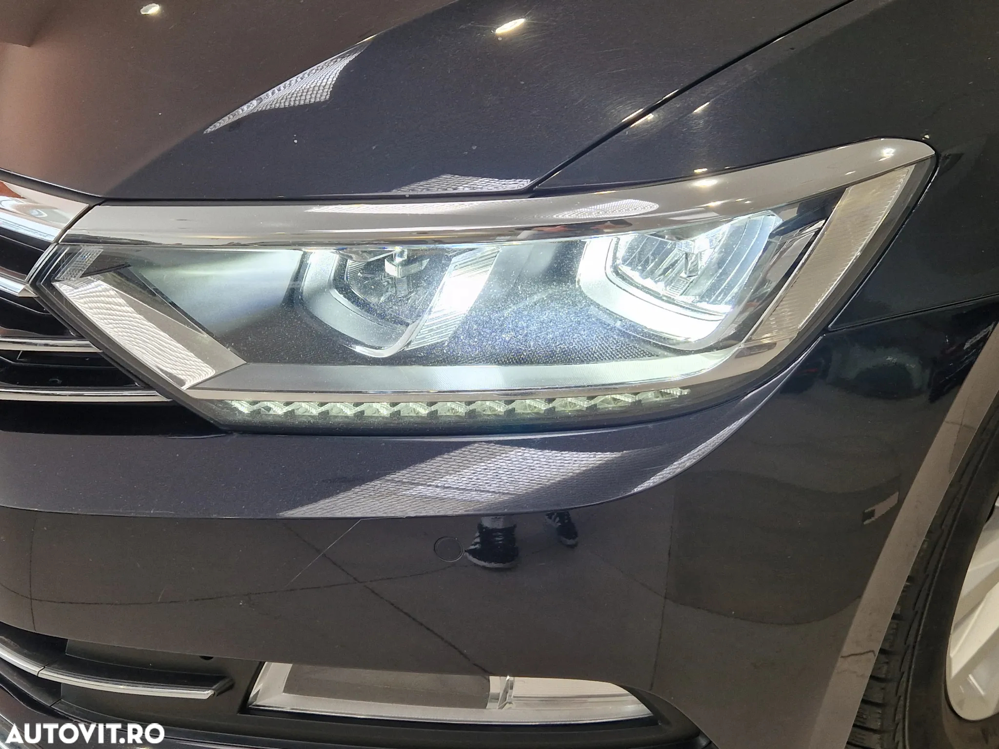 Volkswagen Passat Variant 2.0 TDI DSG Comfortline - 9