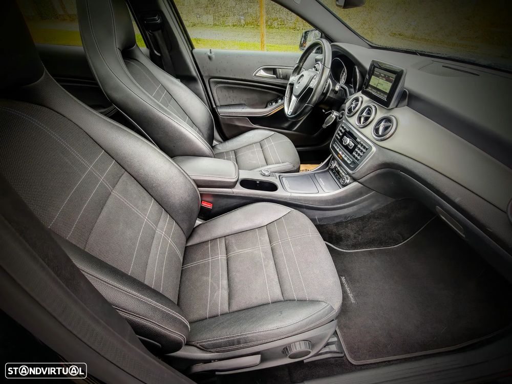 Mercedes-Benz GLA 220 d 7G-DCT AMG Line - 19