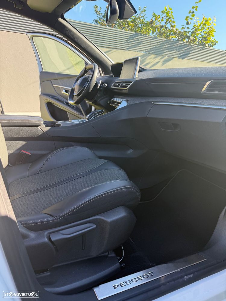 Peugeot 3008 1.5 BlueHDi GT Line EAT8 - 14
