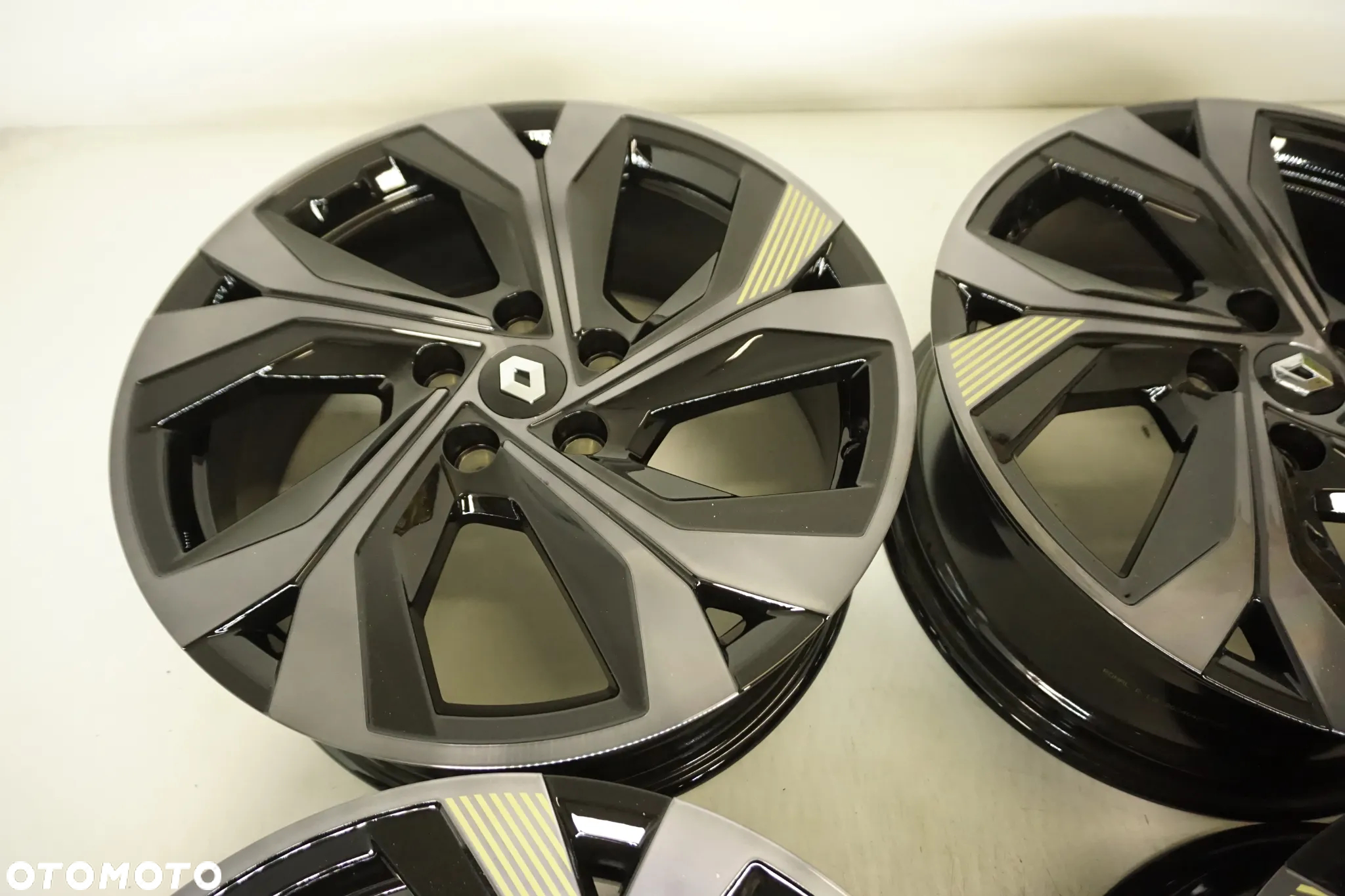 Felgi Aluminiowe  18 DACIA DUSTER BIGSTER RENAULT CAPTUR II ARCANA KADJAR KOLEOS LAGUNA III SCENIC MEGANE SYMBIOZ MITSUBISHI ASX ORYGINAŁ ET35 - 6